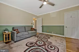 902 Locustvale Rd, Towson, MD 21204 - Photo 24