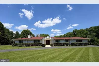 4 Jonathans Court, Cockeysville, MD 21030 - Photo 1