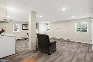 7437 Inwood Ave, Baltimore, MD 21228 - Photo 32
