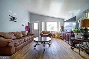 4125 Ronis, Pikesville, MD 21208 - Photo 2