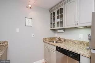 28 Allegheny Ave, Towson, MD 21204 - Photo 18