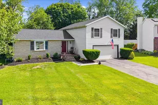 13 Blake Ct, Reisterstown, MD 21136 - Photo 2