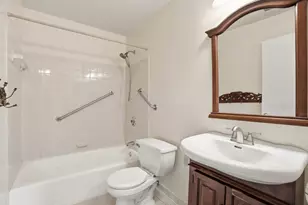 17 Warren Lodge Ct, Cockeysville, MD 21030 - Photo 14