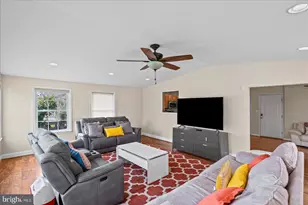 4725 Greencove Cir, Sparrows Point, MD 21219 - Photo 10