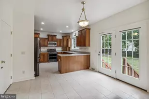 9818 Lyons Mill Rd, Owings Mills, MD 21117 - Photo 10