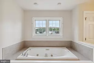 9818 Lyons Mill Rd, Owings Mills, MD 21117 - Photo 32
