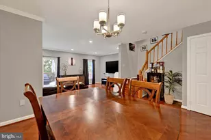22 Greenshire Ln, Owings Mills, MD 21117 - Photo 10