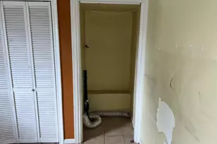 126 Sollers Point Rd, Baltimore, MD 21222 - Photo 8