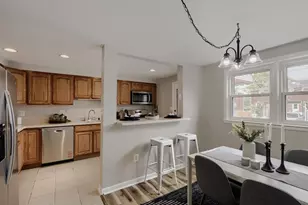938 Circle Dr, Halethorpe, MD 21227 - Photo 8