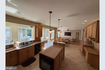 7 Hickory Hill Road, Cockeysville, MD 21030 - Photo 4