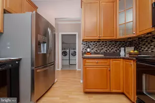 572 Hopkins Landing Dr, Baltimore, MD 21221 - Photo 12