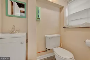 6606 Baythorne Rd, Baltimore, MD 21209 - Photo 32