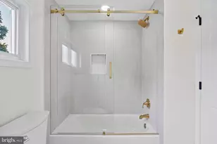 5815 Heron Dr, Baltimore, MD 21227 - Photo 20