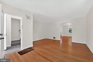244 Blakeney Rd, Catonsville, MD 21228 - Photo 2