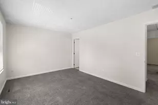 1043 Debbie Ave, Baltimore, MD 21221 - Photo 18