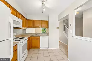 2426 Potterfield Rd, Windsor Mill, MD 21244 - Photo 12