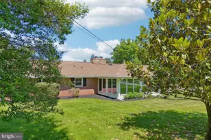 1203 Nuwood Dr, Baltimore, MD 21228 - Photo 32
