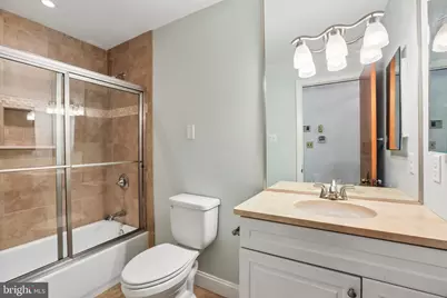 1203 Nuwood Drive, Baltimore, MD 21228 - Photo 16