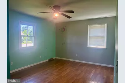 259 E Chatsworth Avenue, Reisterstown, MD 21136 - Photo 8