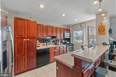 409 Stratford Road, Baltimore, MD 21228 - Photo 10