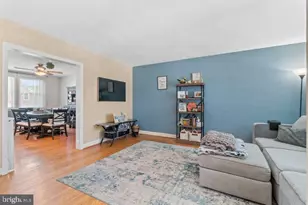 409 Stratford Rd, Baltimore, MD 21228 - Photo 6