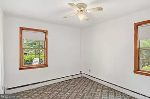 211 Hillendale Ave, Baltimore, MD 21227 - Photo 16