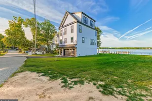 4602 Todd Point Ln, Sparrows Point, MD 21219 - Photo 2