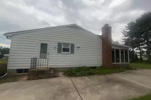 8 Monroe Field Ct, Baltimore, MD 21228 - Photo 2