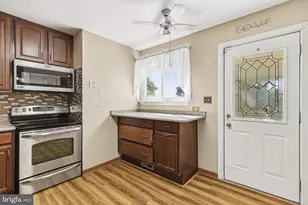 8605 Jessica Ln, Perry Hall, MD 21128 - Photo 12