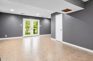 34 Helmsman Ct, Essex, MD 21221 - Photo 12