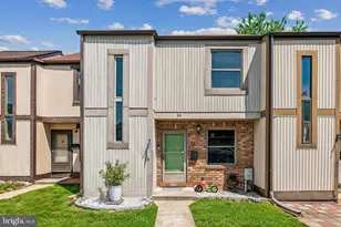 34 Helmsman Ct, Essex, MD 21221 - Photo 1