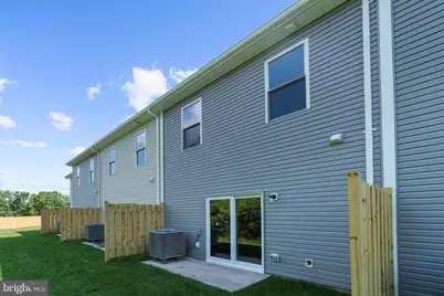 8133 Bartholomew Court, Baltimore, MD 21206 - Photo 4