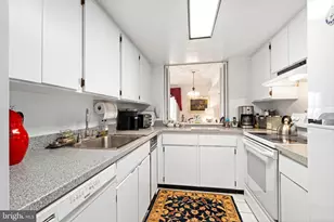 12 Penny Ln, Baltimore, MD 21209 - Photo 12