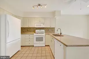 510 Limerick Cir, Lutherville Timonium, MD 21093 - Photo 14