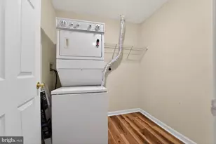 8801 Stoneridge Cir, Pikesville, MD 21208 - Photo 22