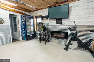 9031 Hinton Ave, Baltimore, MD 21219 - Photo 28