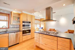 936 Cromwell Bridge Rd, Towson, MD 21286 - Photo 16