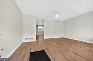 7860 St Claire Ln, Baltimore, MD 21222 - Photo 10