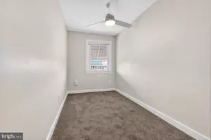 7860 St Claire Ln, Baltimore, MD 21222 - Photo 18
