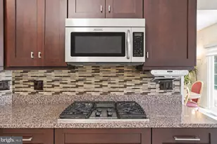300 Glatisant Pl, Pikesville, MD 21208 - Photo 12