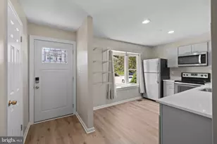 16 Hardwood Dr, Rosedale, MD 21237 - Photo 8