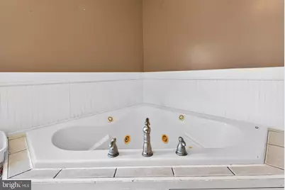 2711 McComas, Dundalk, MD 21222 - Photo 32