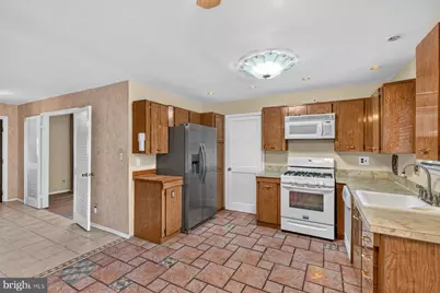 9922 Hoyt Circle, Randallstown, MD 21133 - Photo 8