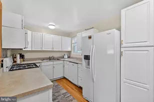 201 Uppergate Ct, Owings Mills, MD 21117 - Photo 10