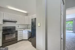 127 Bourbon Ct, Baltimore, MD 21234 - Photo 4