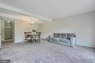 127 Bourbon Ct, Baltimore, MD 21234 - Photo 10