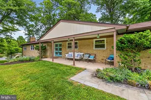 115 Swanhill Ct, Baltimore, MD 21208 - Photo 2