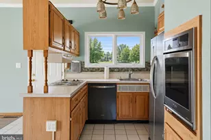 4765 Bonnie Brae Rd, Baltimore, MD 21208 - Photo 2