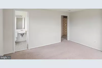 926 Regina Drive, Baltimore, MD 21227 - Photo 14