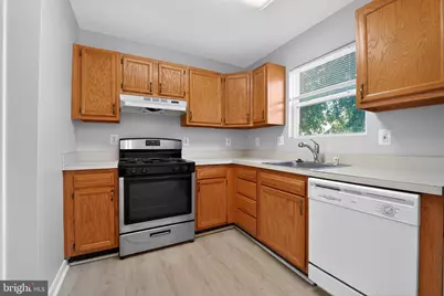 4630 Warren Tree Way, Baltimore, MD 21229 - Photo 4